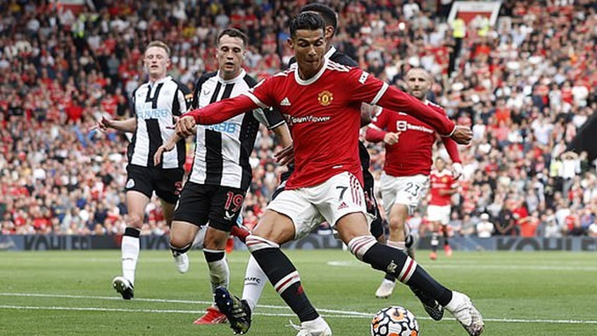 MU 4-1 Newcastle: Màn ra mắt hoàn hảo của Ronaldo