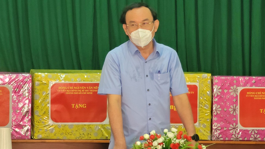 Bí thư Nguyễn Văn Nên: 'Củng cố hệ thống y tế đủ lực chăm lo người dân sau khi trở lại trạng thái bình thường mới'