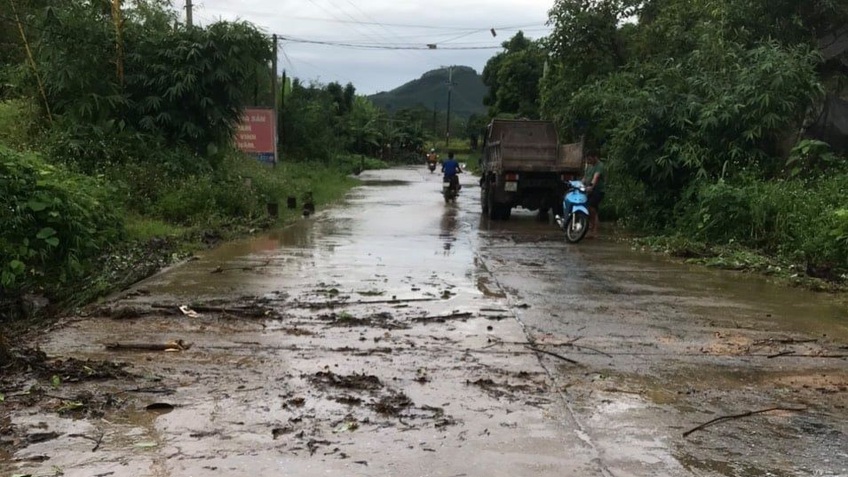 Một học sinh ở Yên Bái bị lũ cuốn trôi trên đường đi học