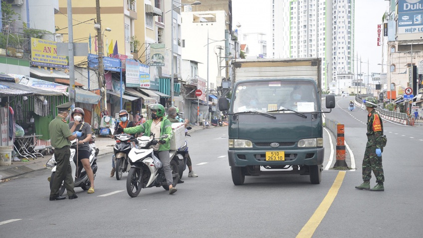 TP.HCM: Công an tăng cường kiểm tra ngẫu nhiên 24/24h, có thể lập các chốt lưu động