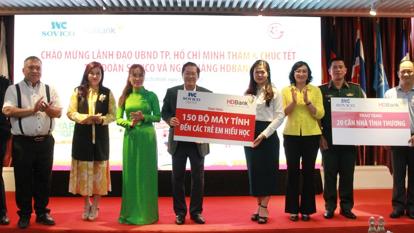 Lãnh đạo UBND TP Hồ Chí Minh đến thăm HDBank, Sovico, mang ‘Tết ấm tình thương’ tới cộng đồng