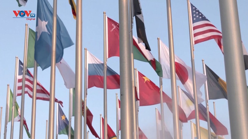 Qatar: Quảng trường cờ lớn nhất thế giới hút khách trước thềm World Cup 2022