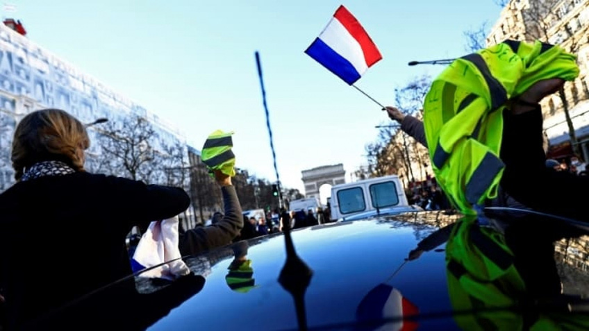 Biểu tình 'Đoàn xe tự do' lan rộng tại Pháp                         