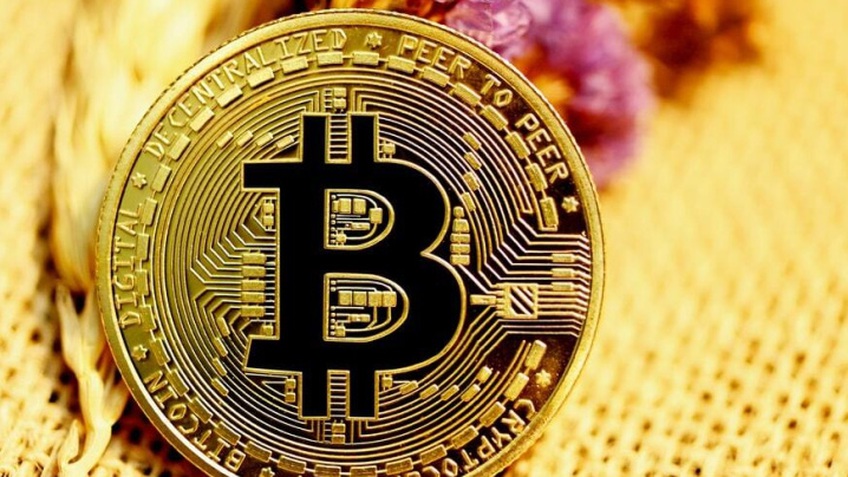 Giá Bitcoin hôm nay 30/3: Bitcoin lên đỉnh rồi ‘đổ đèo’