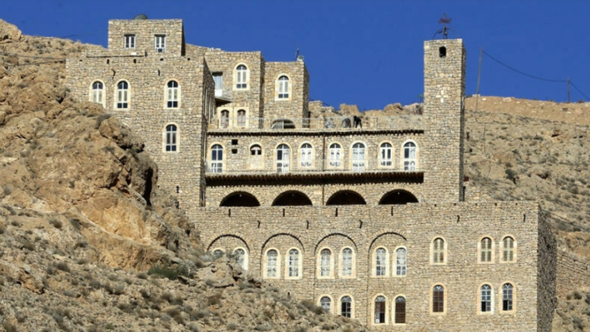 Tu viện 1.300 tuổi ở Syria mở cửa trở lại đón du khách