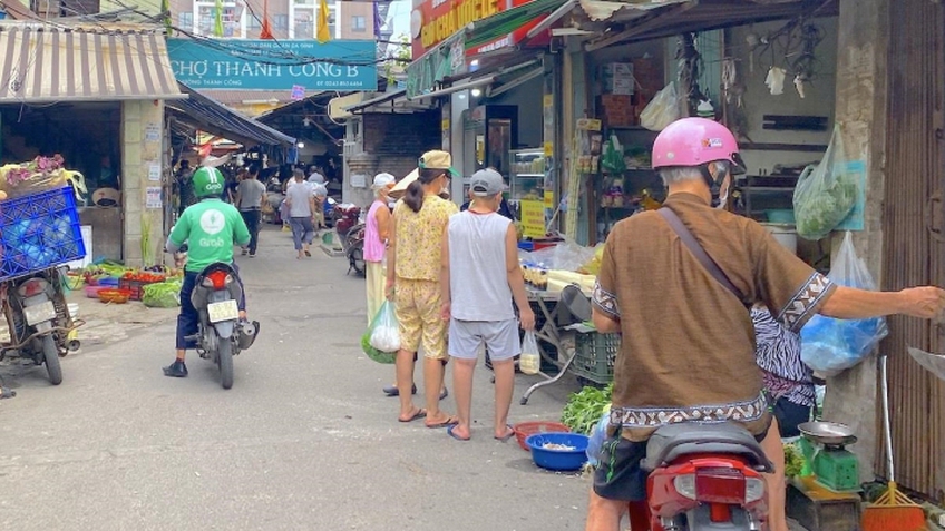 Giá tăng chóng mặt: Vừa ra đến chợ đã hết sạch tiền