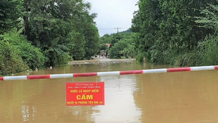 Thanh Hoá: Mưa liên tiếp, nước dâng cao, hàng trăm hộ dân bị cô lập