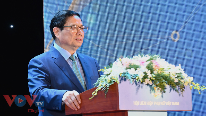 Thủ tướng Phạm Minh Chính dự lễ trao giải Chung kết toàn quốc Cuộc thi “Phụ nữ khởi nghiệp, phát huy tài năng nguyên bản địa”