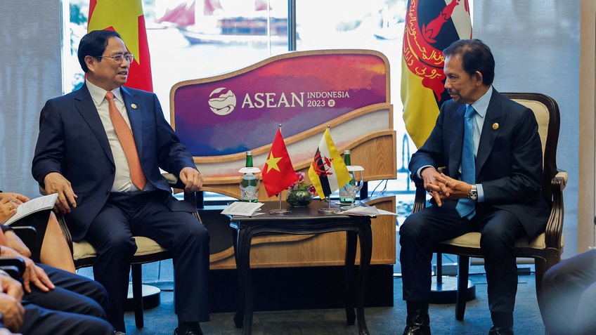 Thủ tướng Phạm Minh Chính gặp Quốc vương Brunei Darussalam Sultan Haji Hassanal Bolkiah