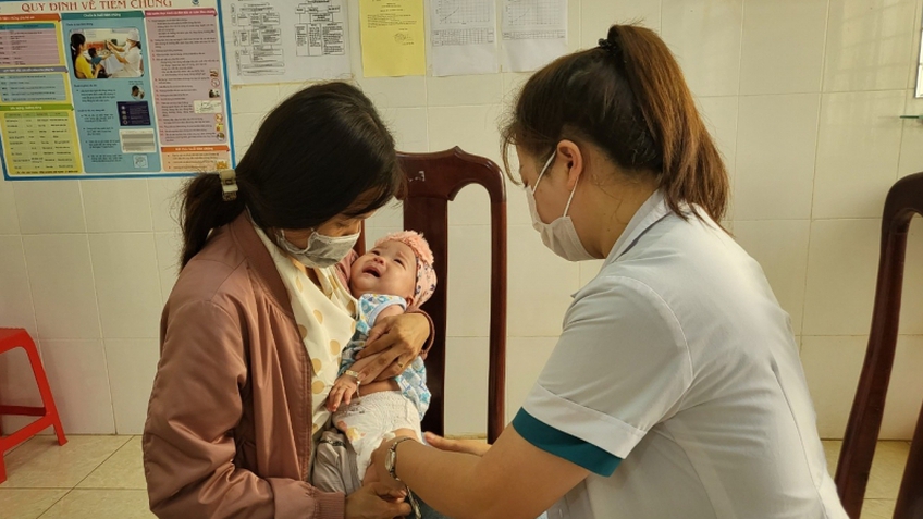 Đắk Lắk thiếu nhiều loại vaccine trong chương trình tiêm chủng mở rộng cho trẻ