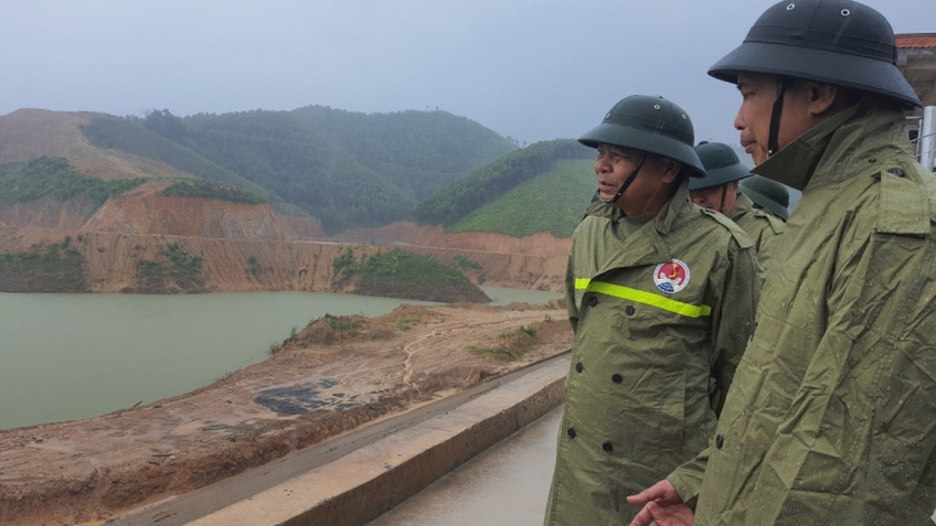 Quảng Ninh, Hải Phòng: Hàng nghìn lao động trên biển đã lên bờ an toàn