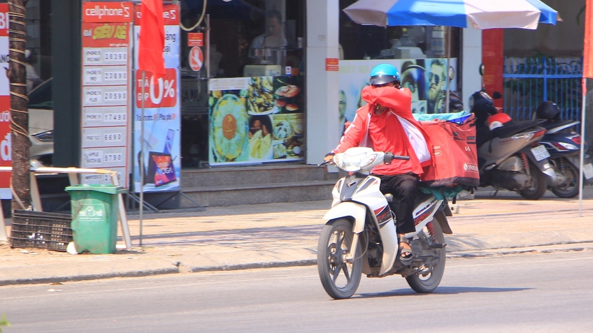 Miền Trung: Nắng nóng gay gắt