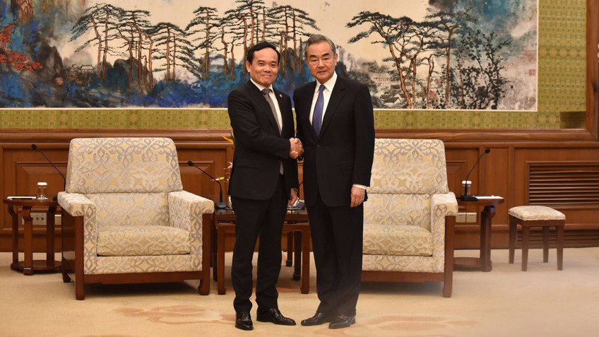 Phó Thủ tướng Chính phủ Trần Lưu Quang hội kiến với Ủy viên Bộ Chính trị, Bộ trưởng Bộ Ngoại giao Trung Quốc Vương Nghị