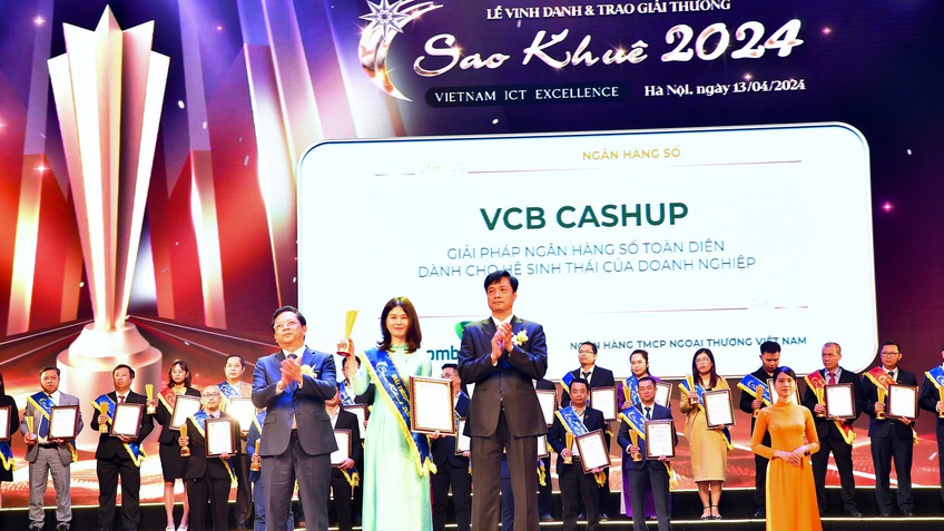 Vietcombank tiếp tục là ngân hàng sáng tạo và kinh doanh hiệu quả nhất Việt Nam