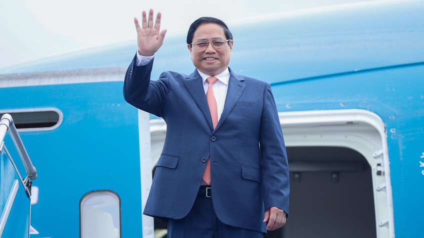 Thủ tướng Phạm Minh Chính lên đường tham dự Hội nghị WEF Đại Liên 2024