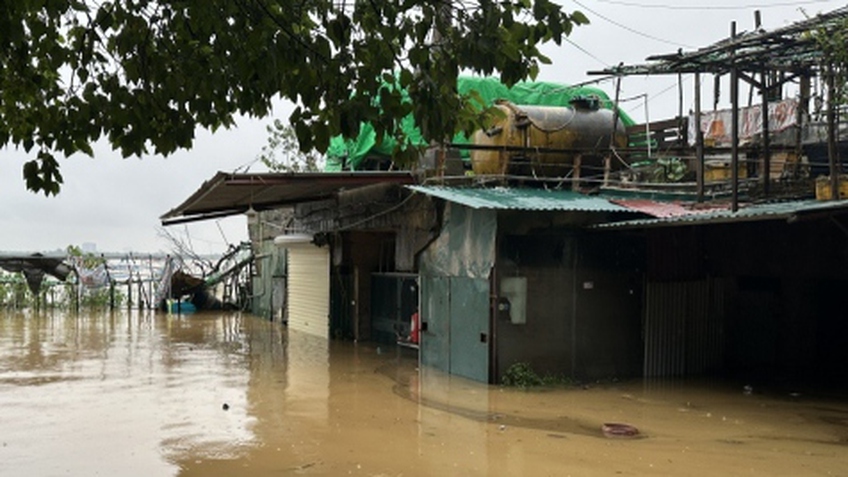 Lũ trên các sông vẫn đang lên, sông Hồng tại Hà Nội đạt đỉnh vào trưa nay