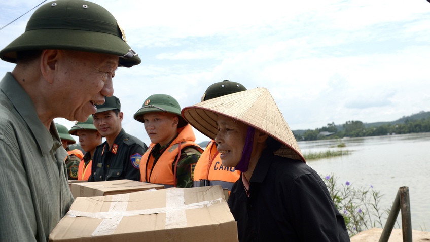 Tổng Bí thư, Chủ tịch nước Tô Lâm thăm, động viên và chỉ đạo công tác khắc phục bão số 3 tại Tuyên Quang